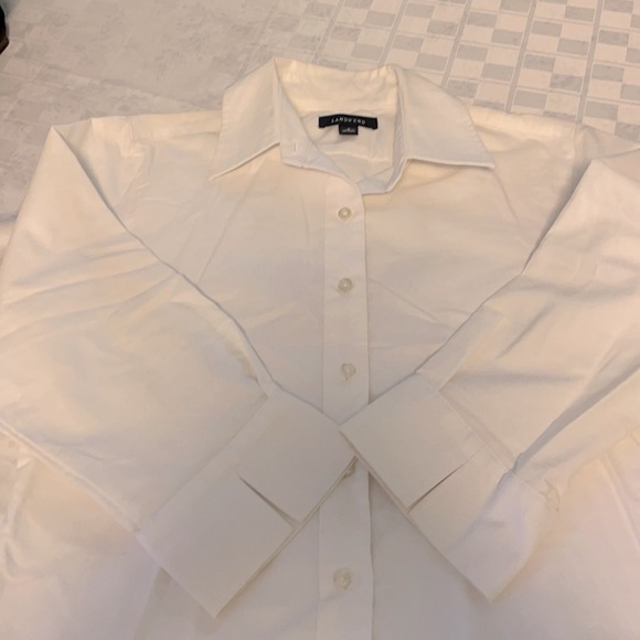 3/$18, 🌼Land’s End classic white button down shirt size 4 - Picture 6 of 8